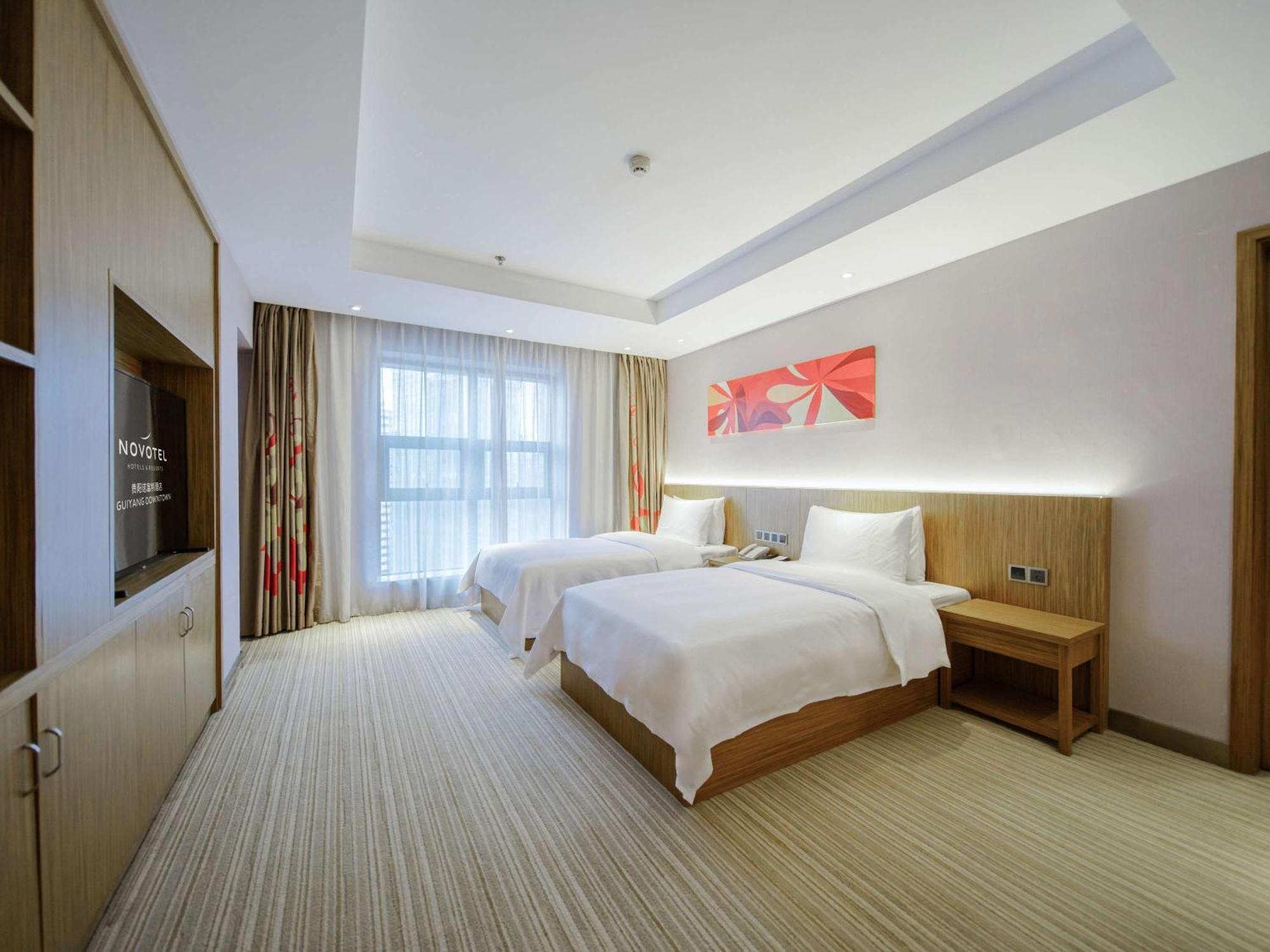 Novotel Guiyang Downtown Exterior photo